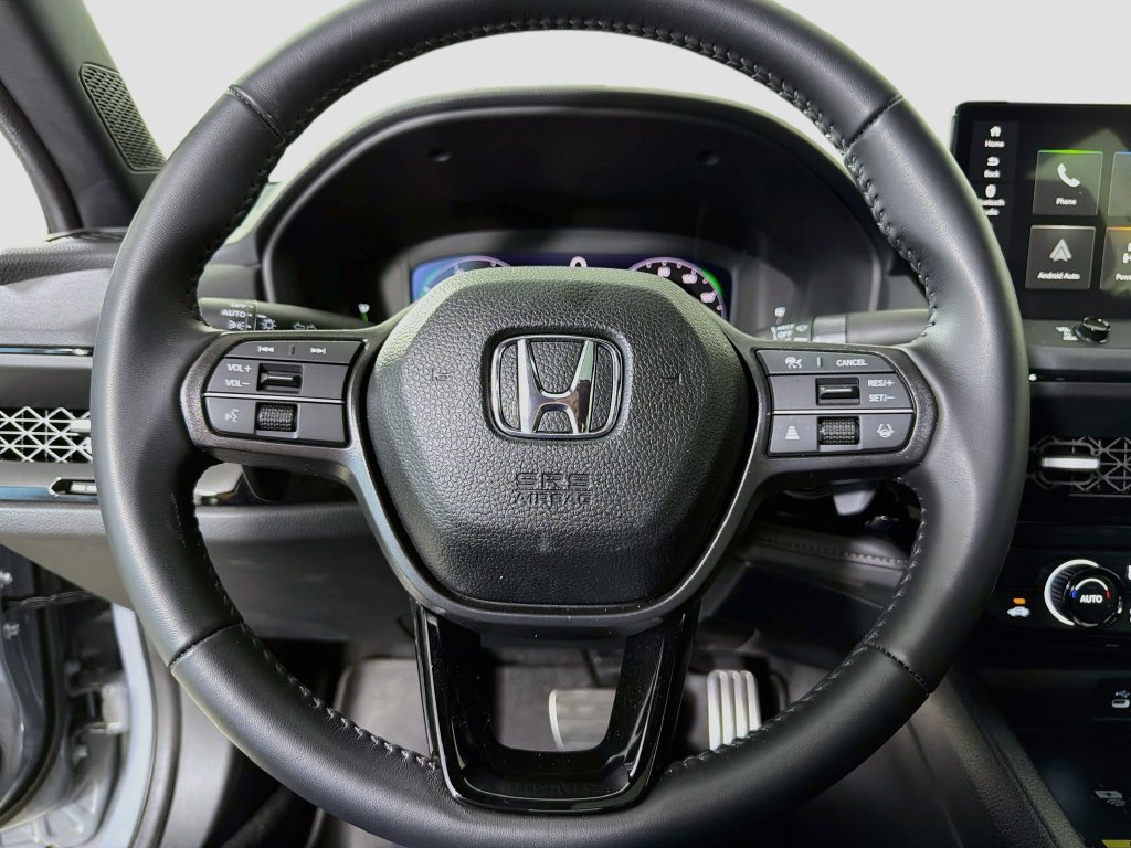 Used 2025 Honda Accord Sport image 14