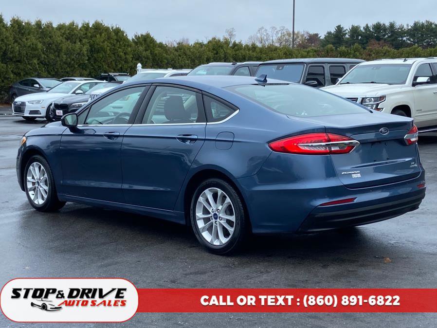 Used 2019 Ford Fusion SE image 3