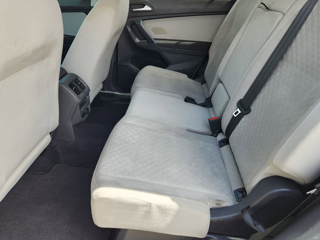 Used 2021 Volkswagen Tiguan S image 28