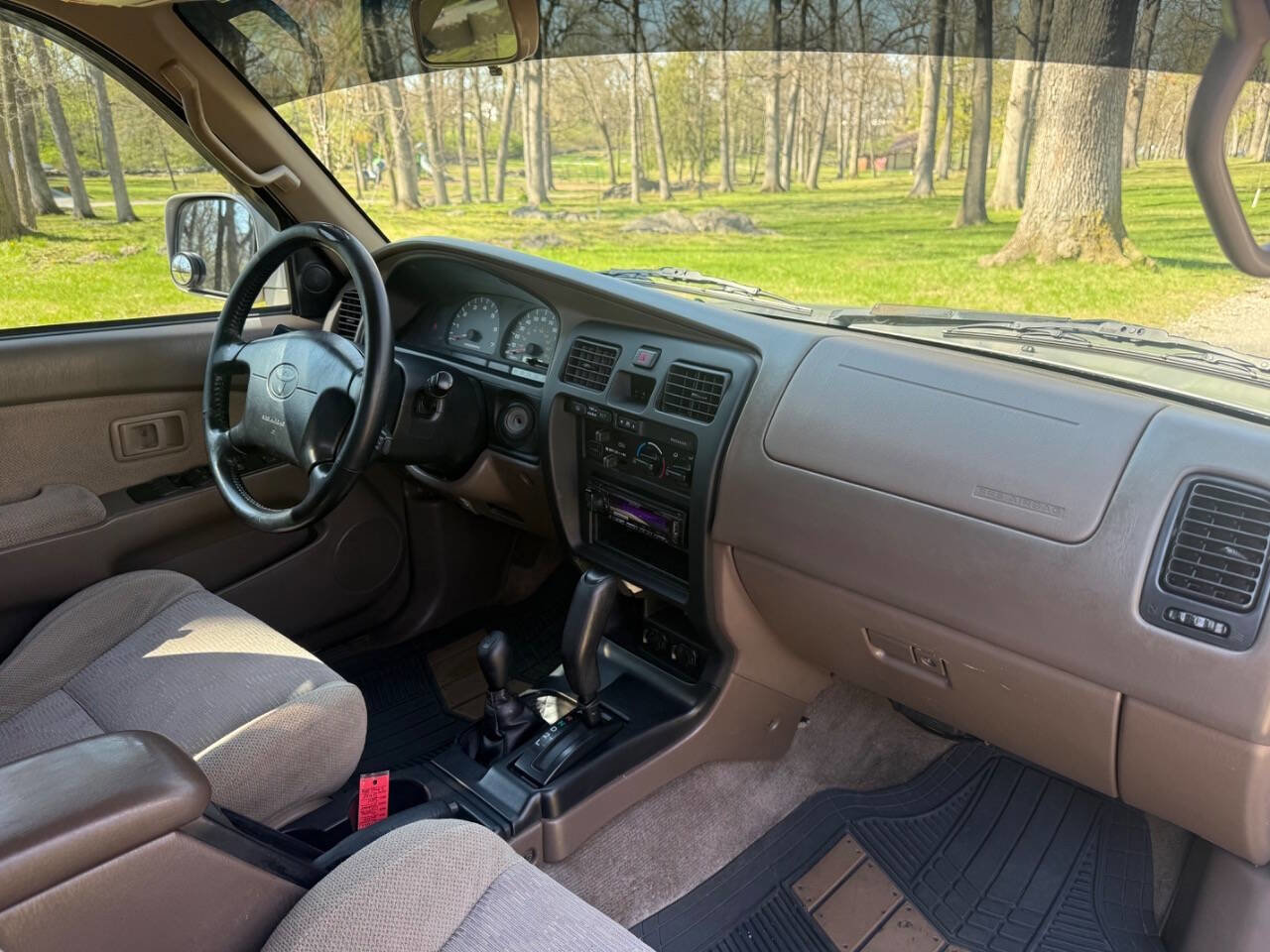 Used 2000 Toyota 4Runner SR5 AWD/4WD image 38