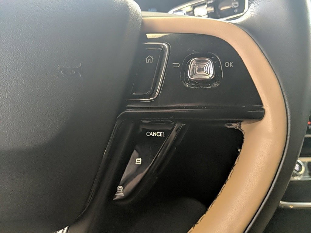 Certified 2023 Lincoln Corsair Reserve w/ Equipment Group 201A image 16