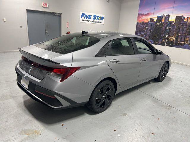 New 2026 Hyundai Elantra Sport image 5