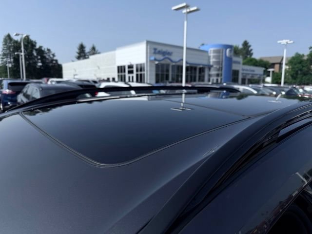 Used 2019 BMW X7 xDrive50i w/ M Sport Package AWD/4WD image 10