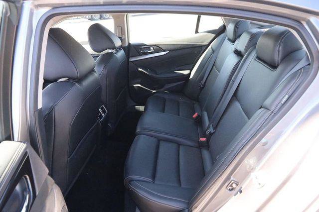 Used 2019 Nissan Maxima 3.5 SV w/ Floor Mat Group image 9