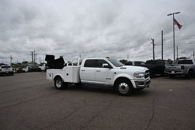Used 2022 RAM 4500 Laramie AWD/4WD image 4