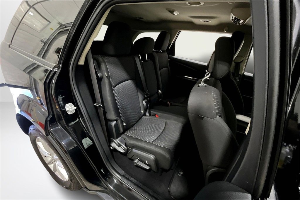 Used 2015 Dodge Journey SXT w/ Flexible Seating Group image 22