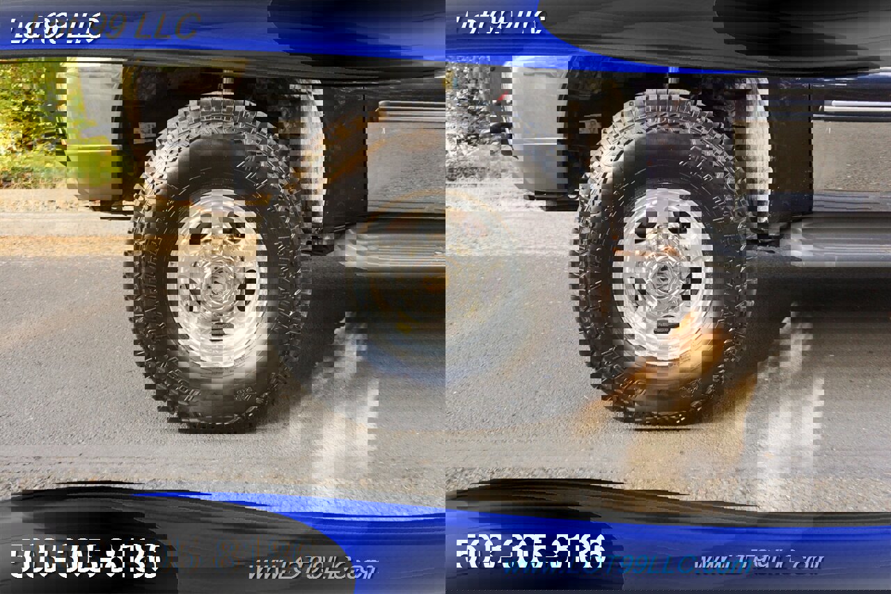 Used 2000 Ford F250 Lariat image 3