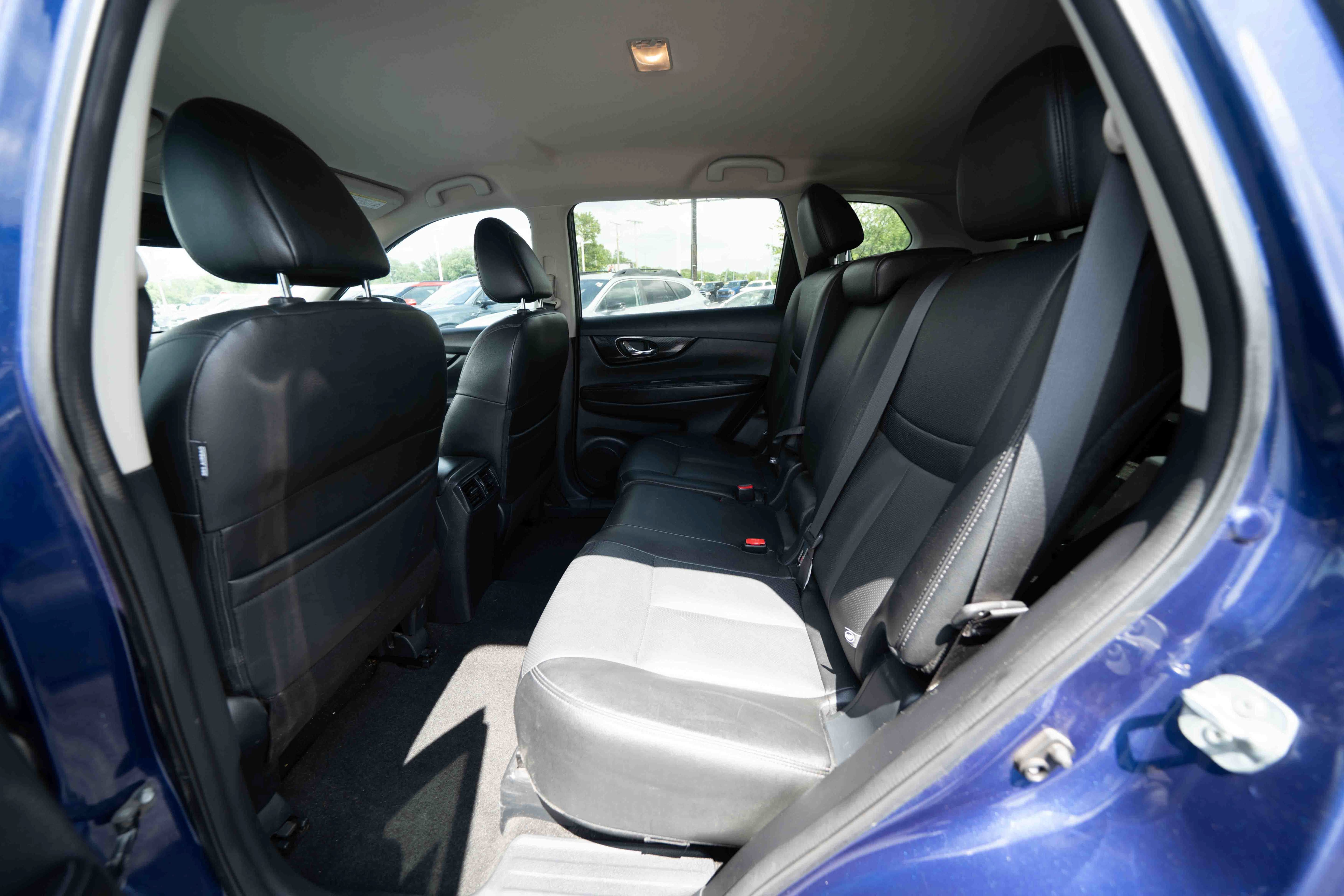 Used 2018 Nissan Rogue SL AWD/4WD image 23