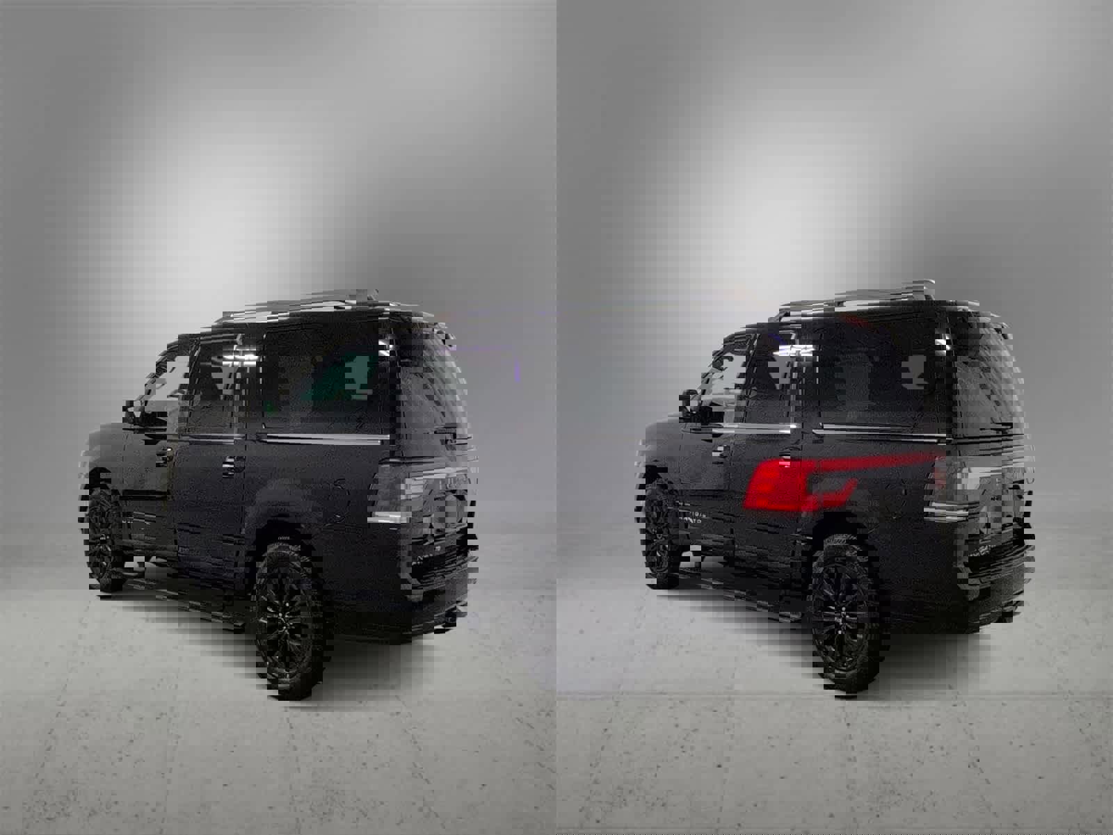 Used 2017 Lincoln Navigator L Select image 6