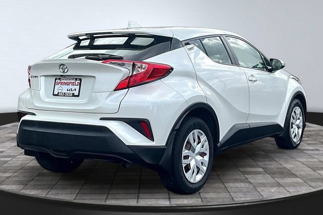 Used 2020 Toyota C-HR LE FWD image 6