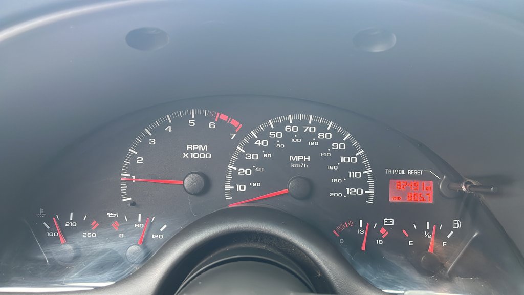 Used 2001 Chevrolet Camaro LT RWD image 12