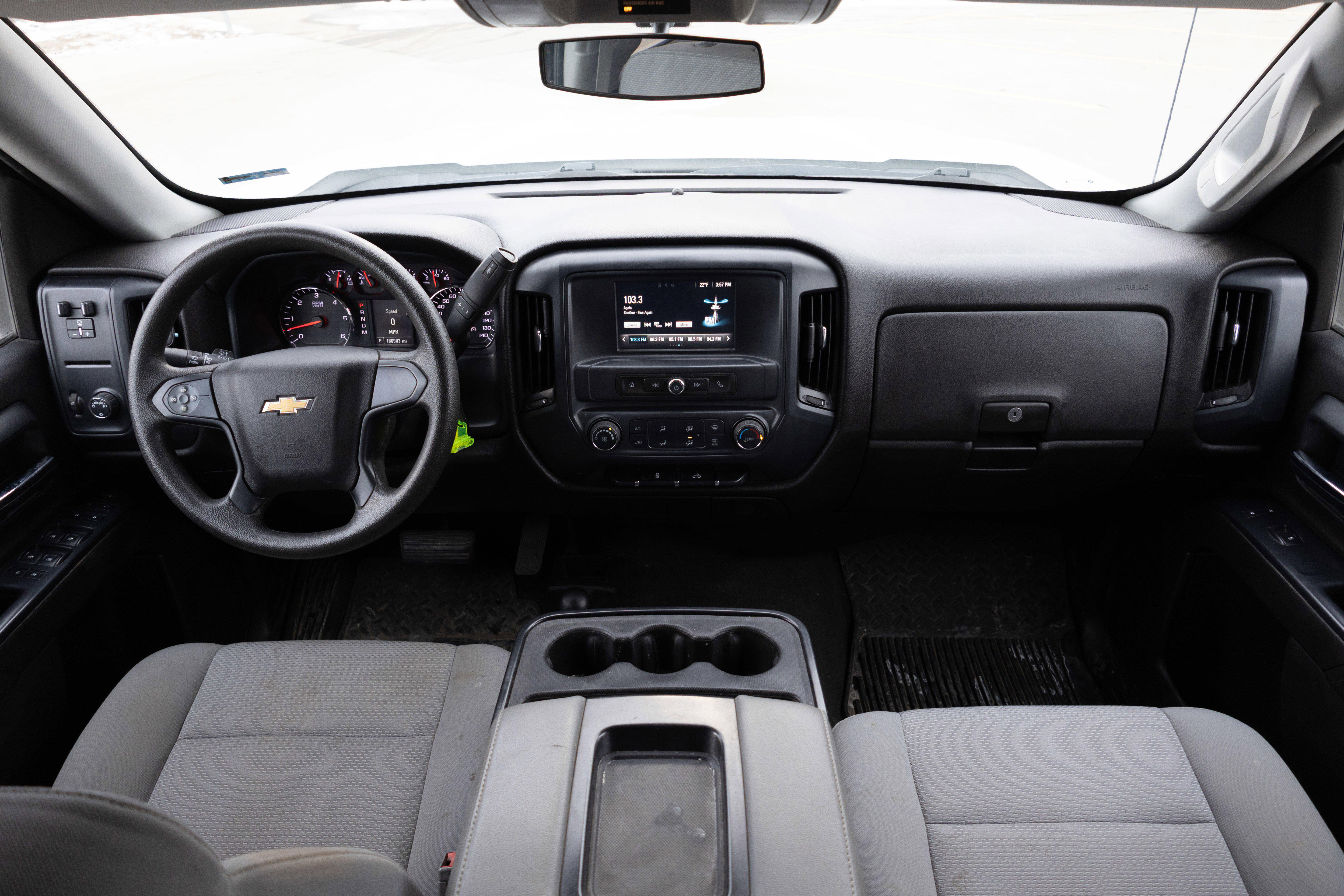 Used 2016 Chevrolet Silverado 1500 Custom w/ Custom Convenience Package image 2