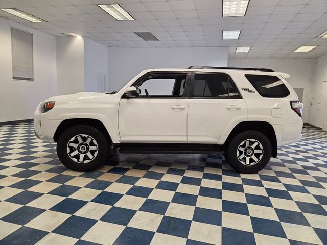Used 2021 Toyota 4Runner TRD Off-Road AWD/4WD image 4