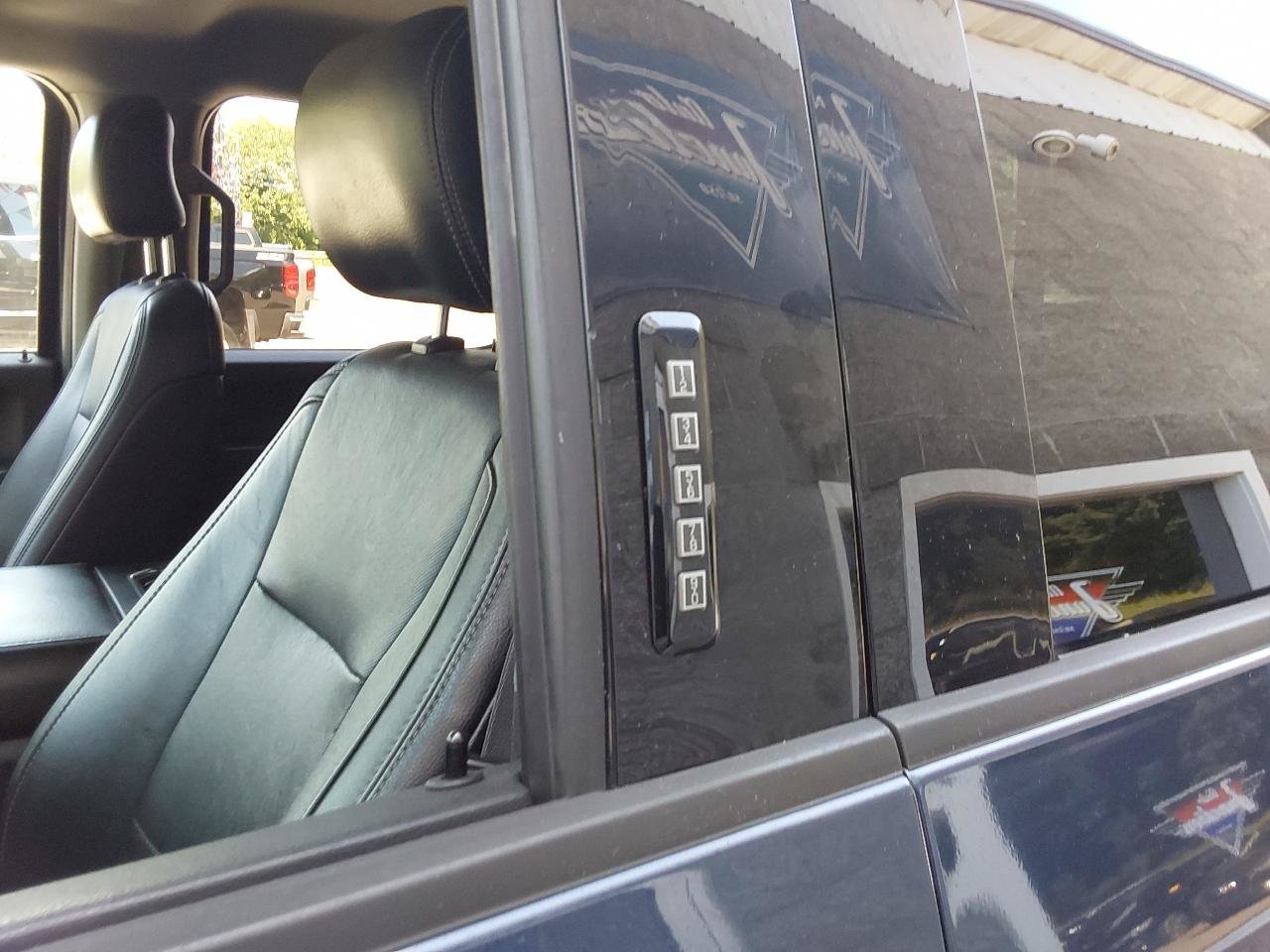 Used 2015 Ford F150 Lariat AWD/4WD image 15