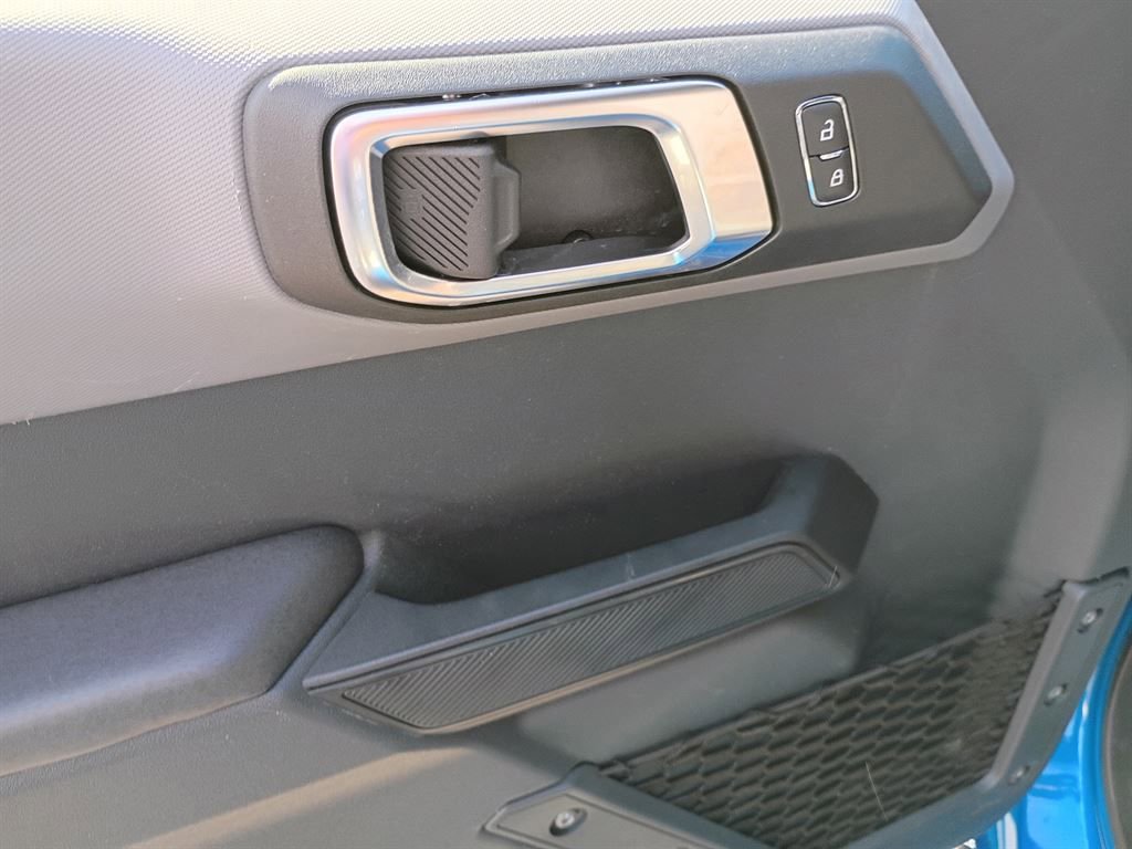 Used 2024 Ford Bronco Big Bend w/ Sasquatch Package image 18