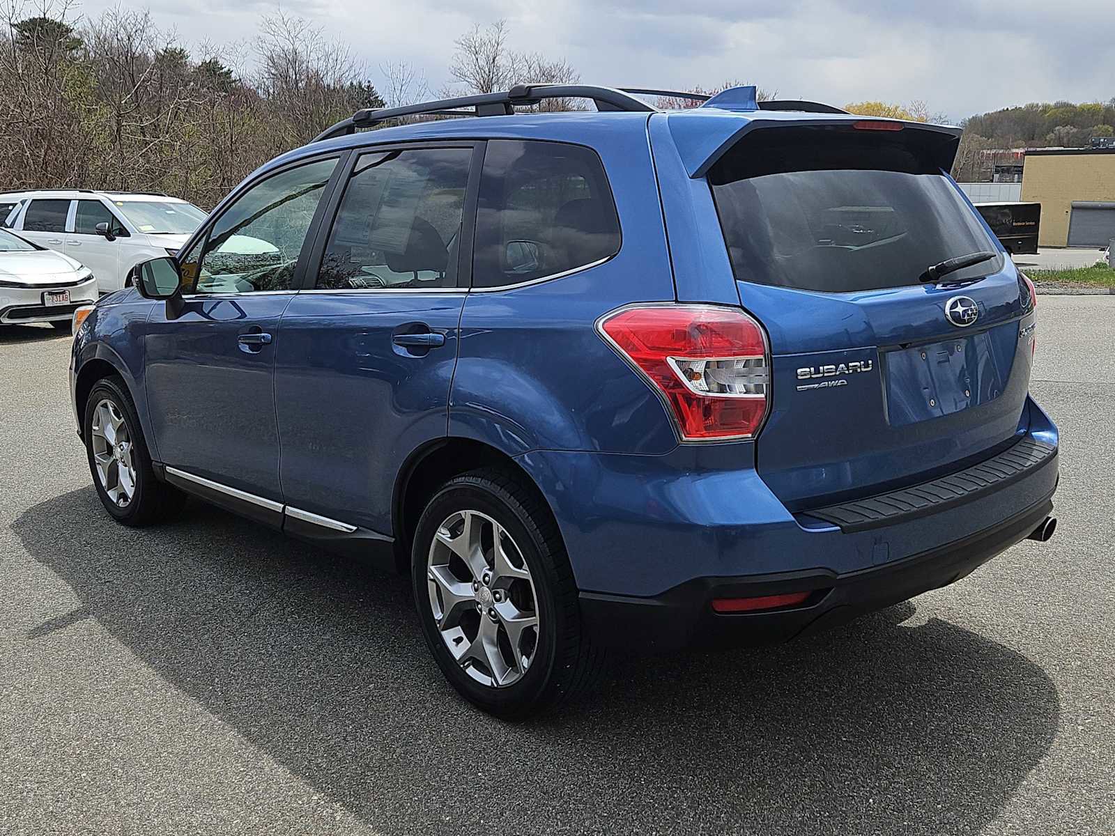 Used 2016 Subaru Forester 2.5i Touring w/ Eyesight & Navigation System image 4