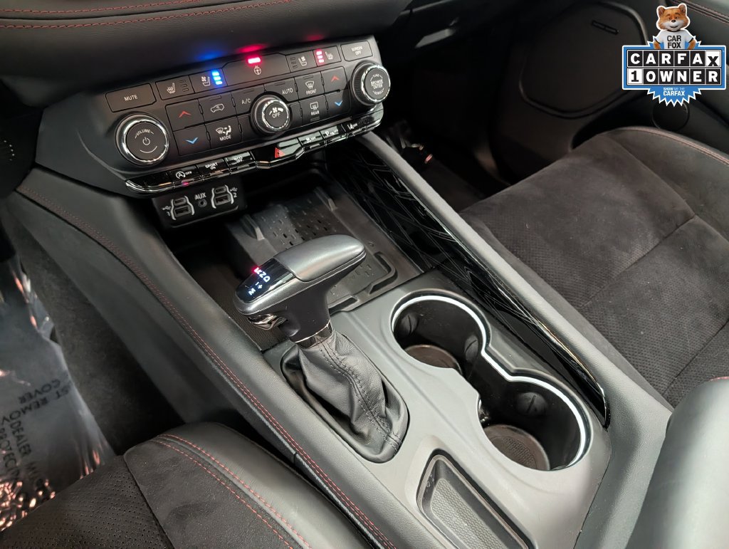 Used 2025 Dodge Durango GT AWD/4WD image 14