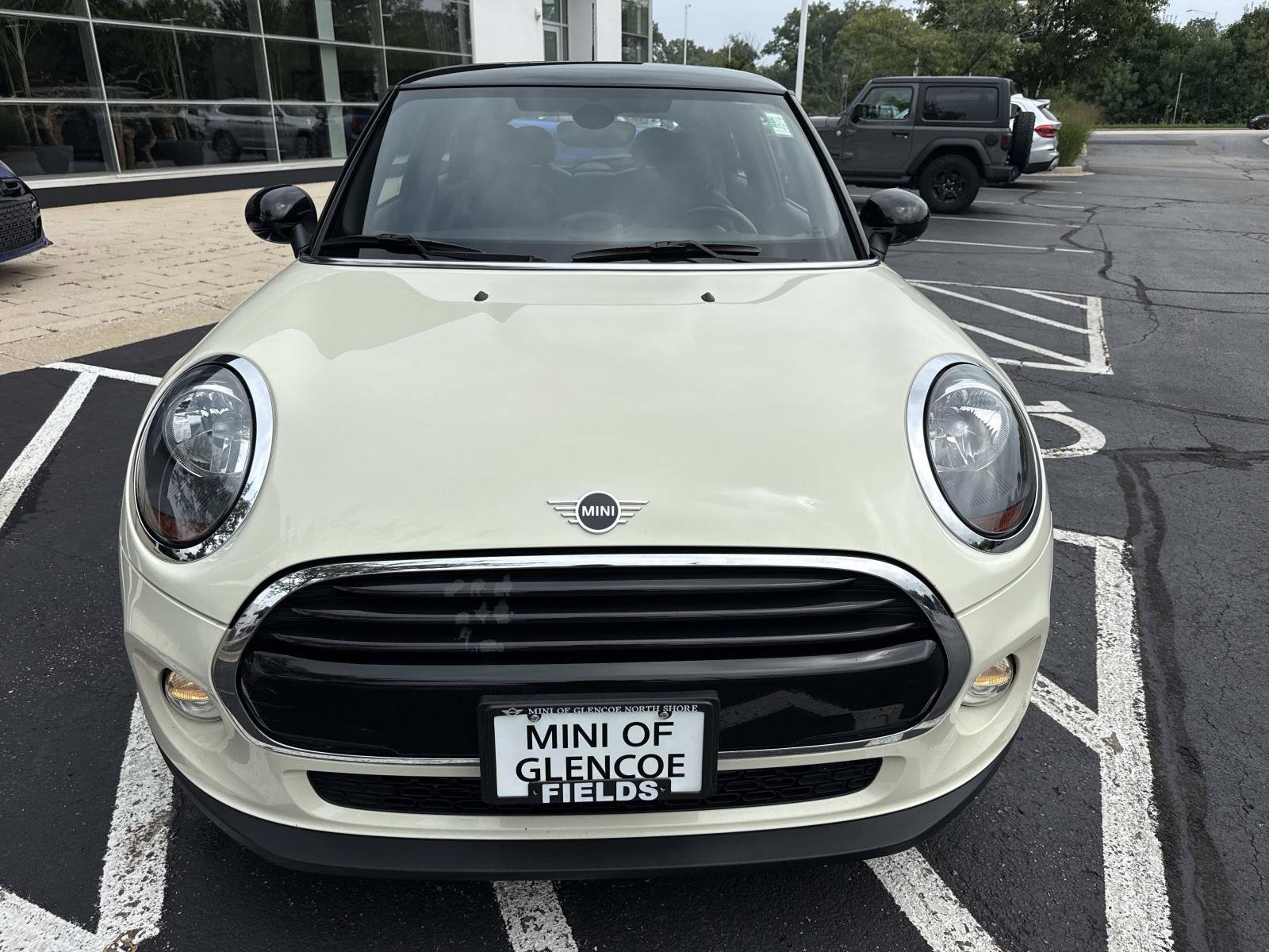 Used 2019 MINI Cooper 2-Door Hardtop FWD image 3