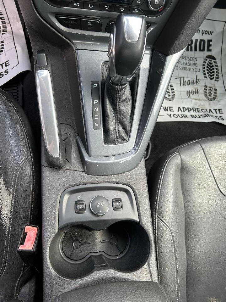 Used 2012 Ford Focus Titanium image 48