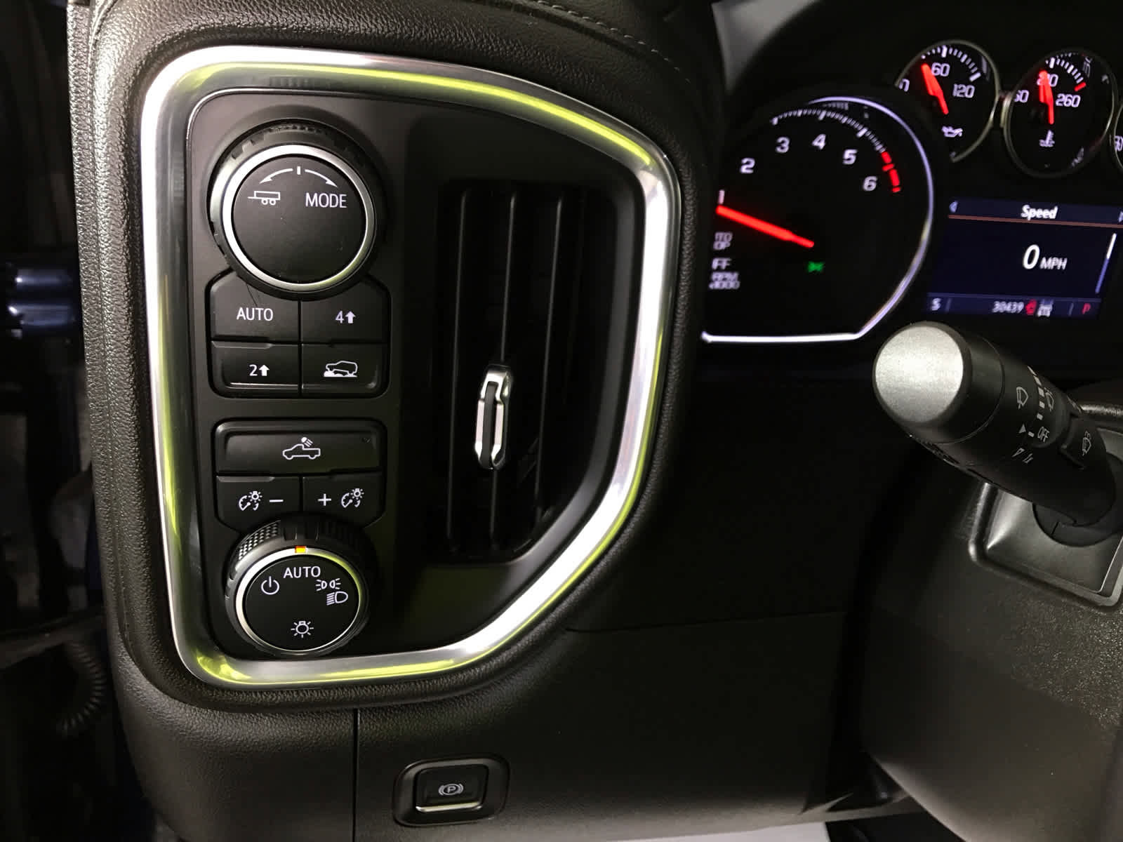 Used 2022 Chevrolet Silverado 1500 LT image 30