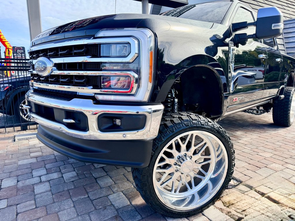 Used 2023 Ford F350 King Ranch w/ Chrome Package AWD/4WD image 35