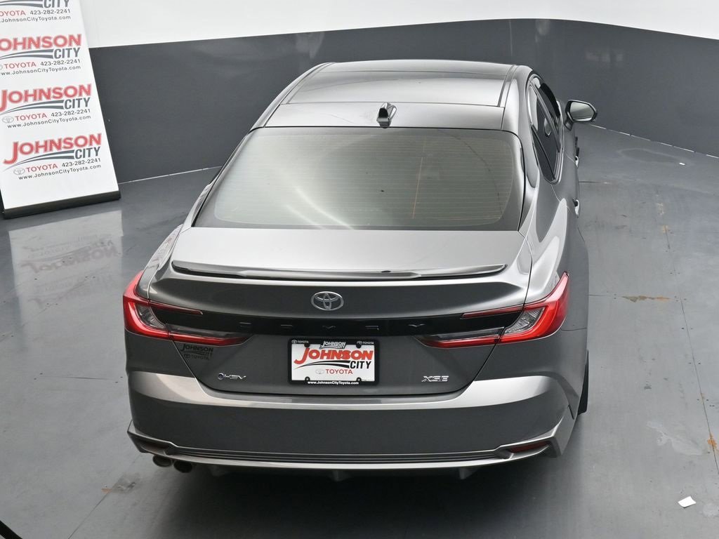 Used 2025 Toyota Camry XSE image 30