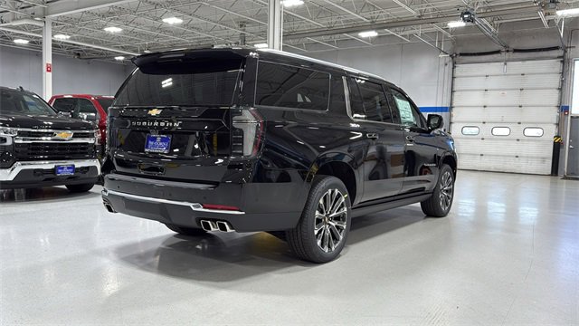 New 2026 Chevrolet Suburban High Country image 4