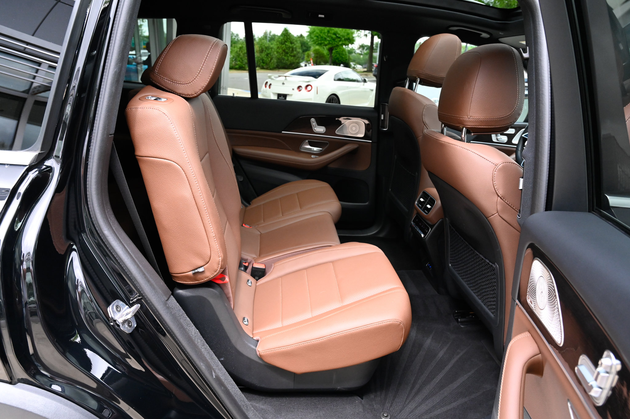 Used 2025 Mercedes-Benz GLS 450 4MATIC image 53