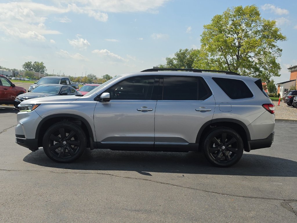 Used 2025 Honda Pilot Elite image 4