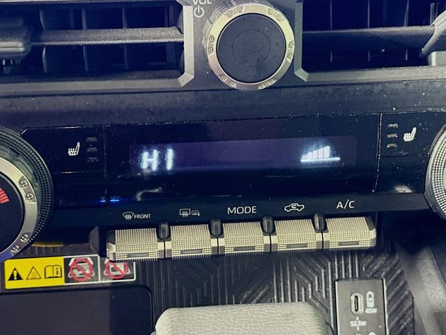 Used 2024 Toyota Tacoma TRD Off-Road image 24