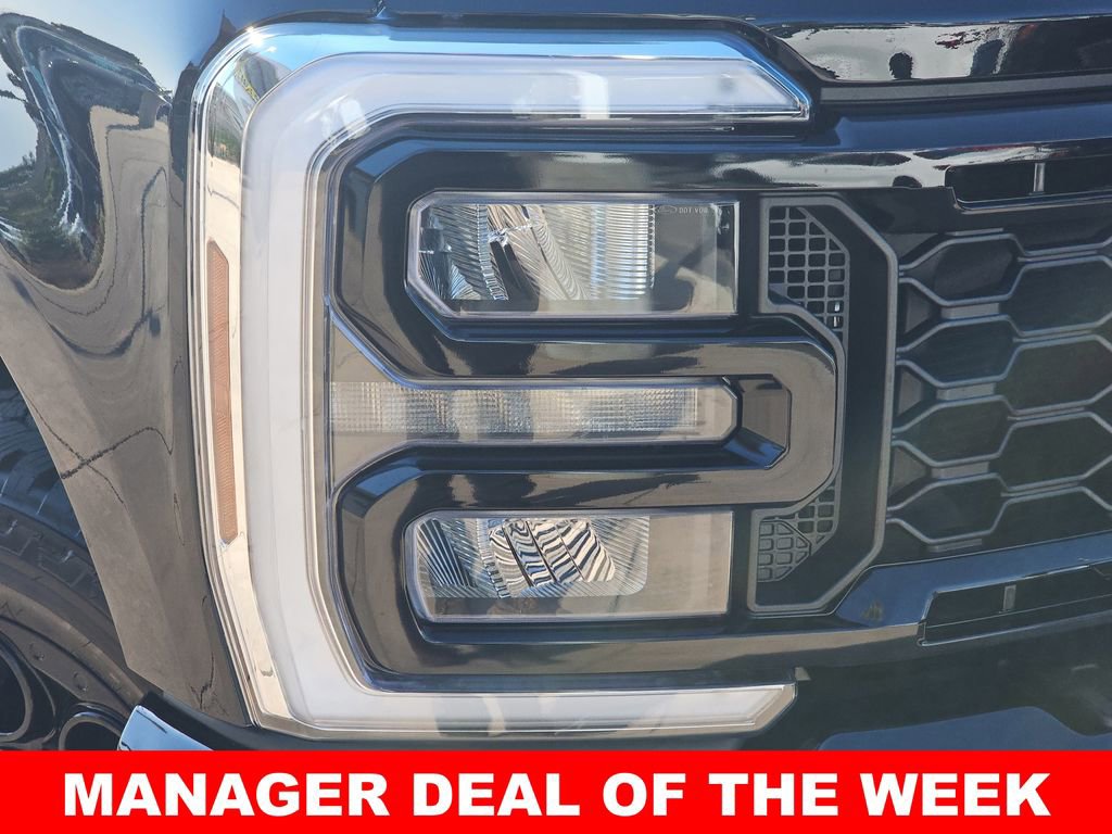 New 2026 Ford F250 Lariat w/ Black Appearance Package image 34