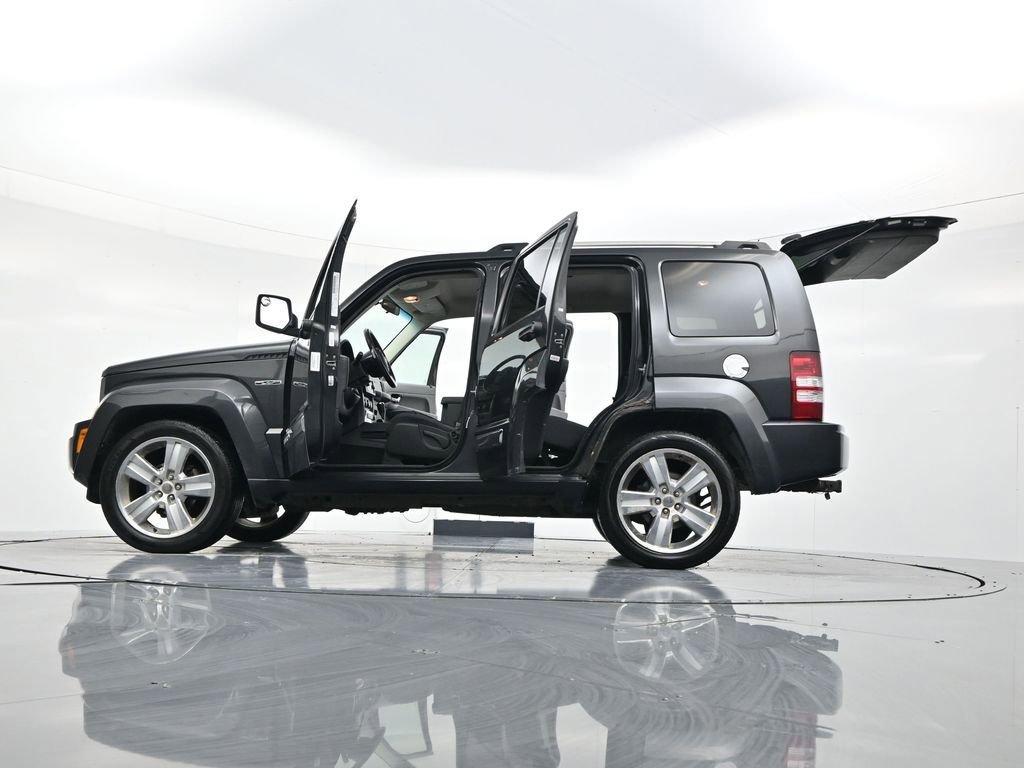 Used 2011 Jeep Liberty Sport image 54
