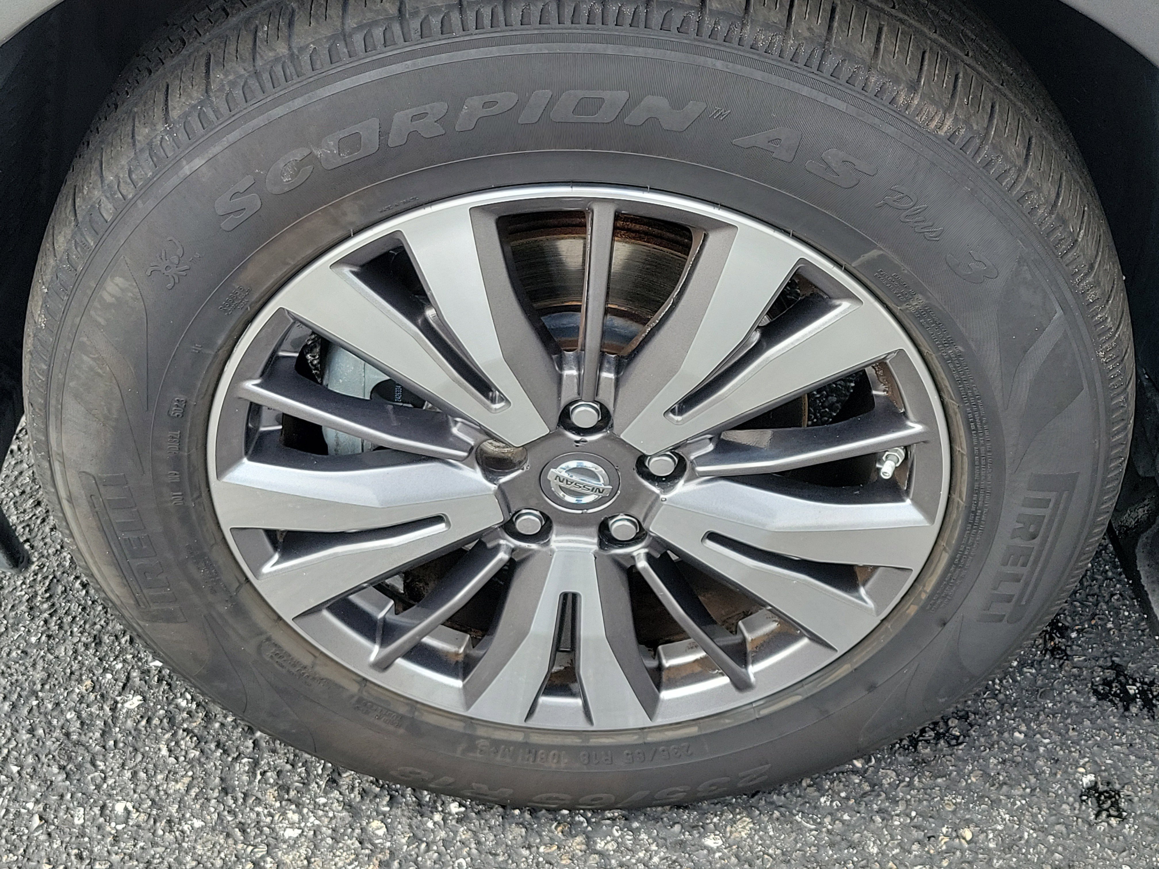 Used 2018 Nissan Pathfinder S image 8