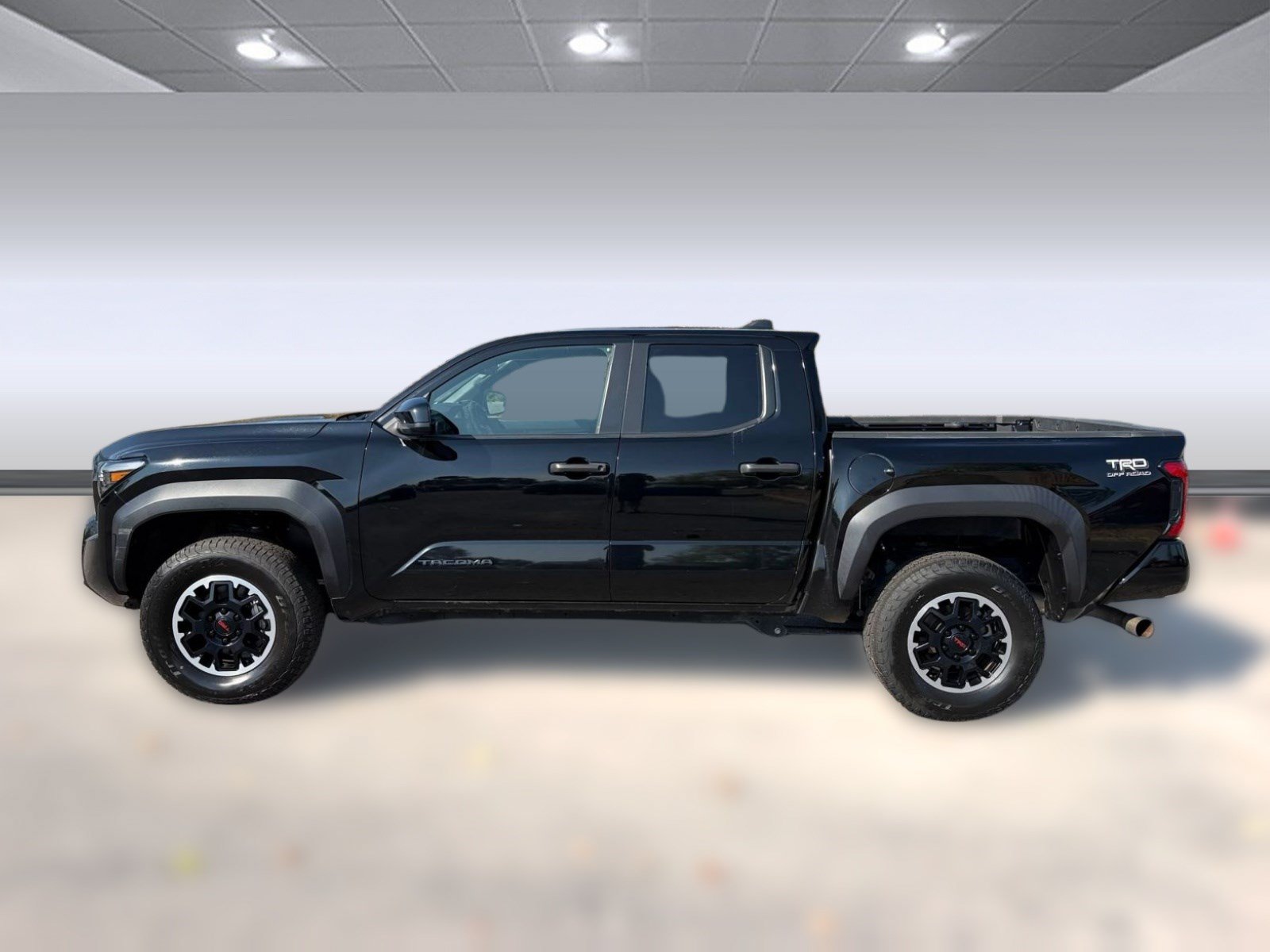 Used 2024 Toyota Tacoma TRD Off-Road AWD/4WD image 2