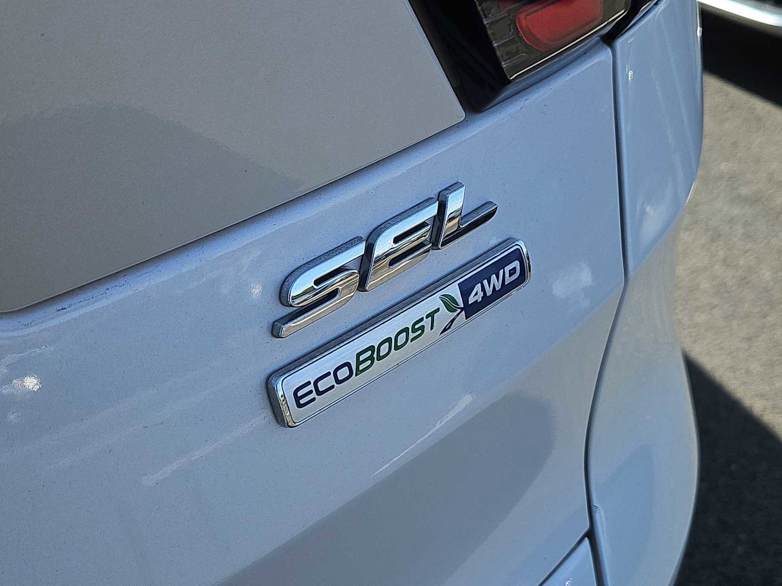 Used 2018 Ford Escape SEL AWD/4WD image 12