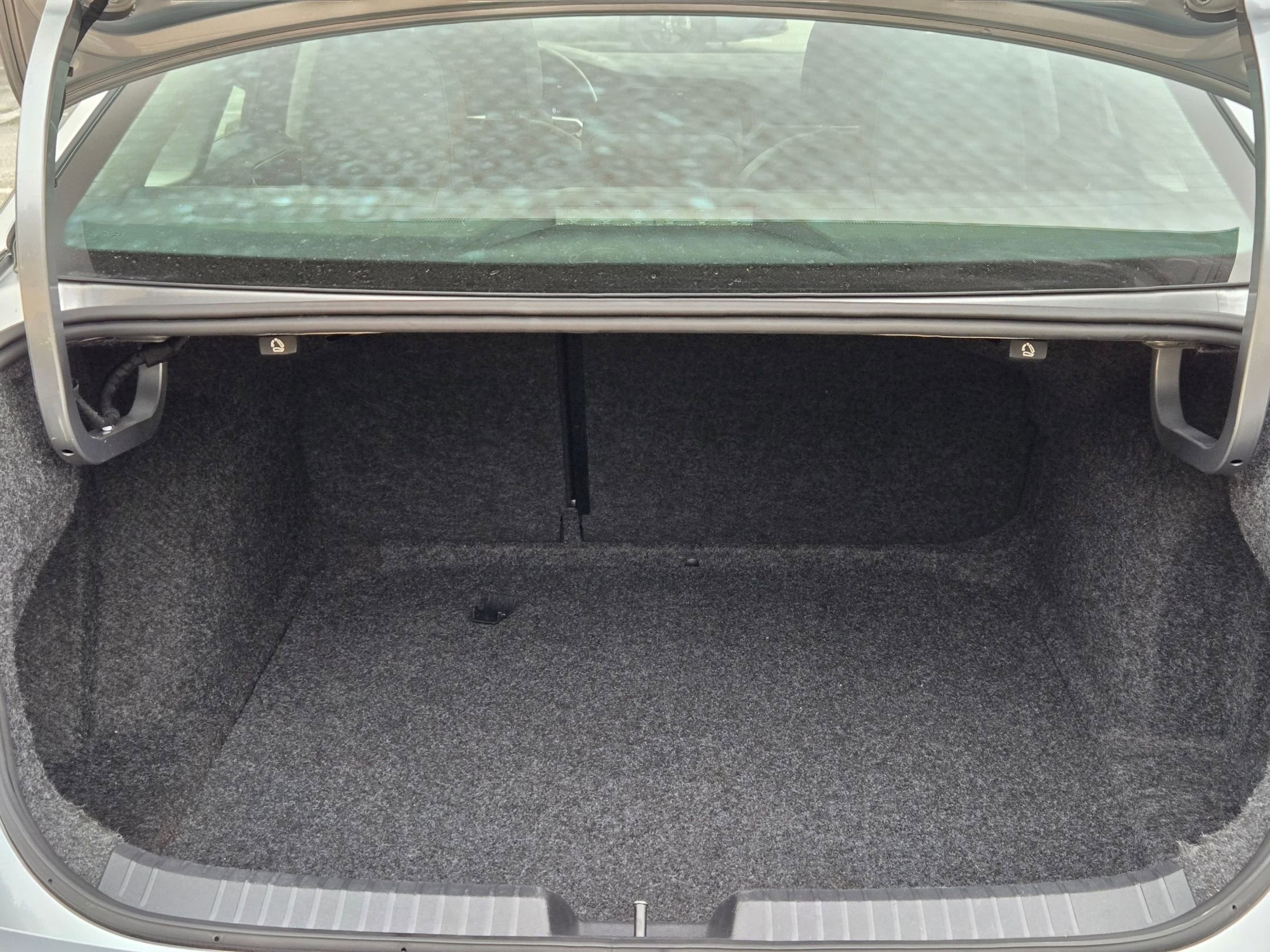 Used 2024 Volkswagen Jetta SE FWD image 24