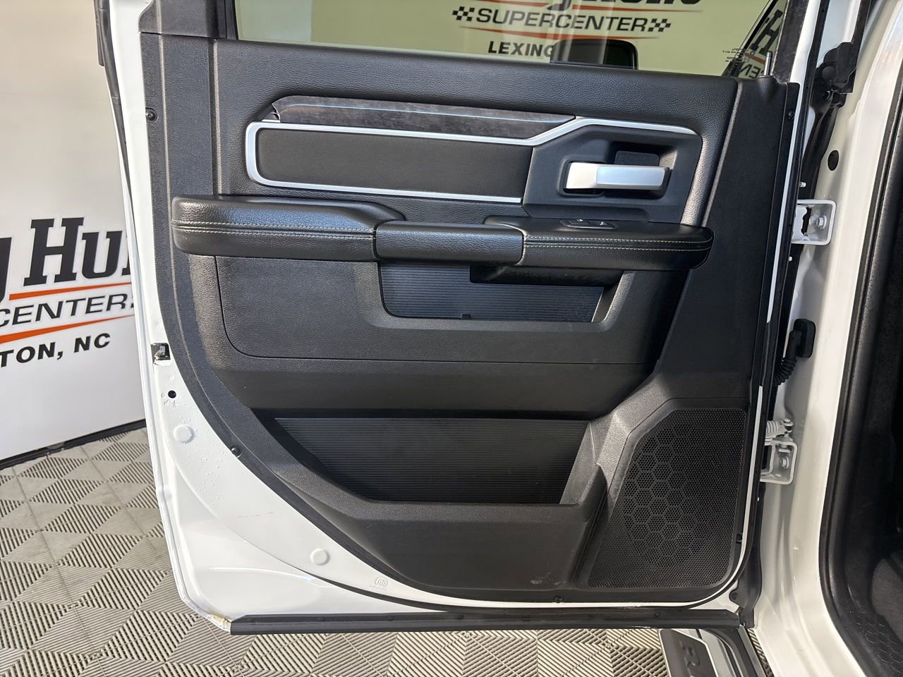 Used 2024 RAM 3500 Big Horn image 20