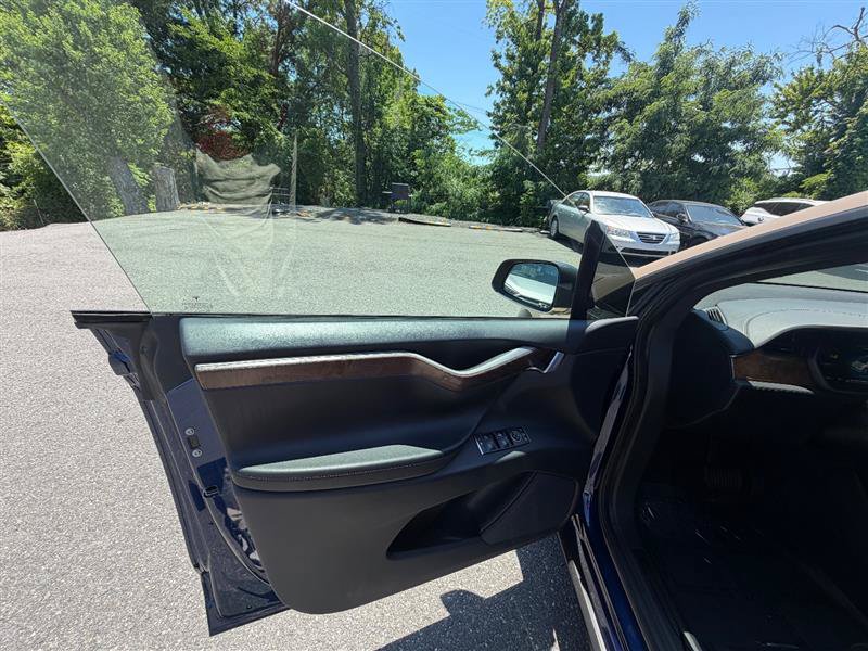 Used 2018 Tesla Model X P100D AWD/4WD image 9