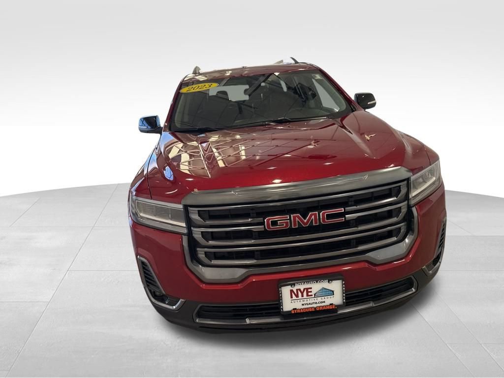 Used 2023 GMC Acadia AT4 w/ Preferred Package image 9