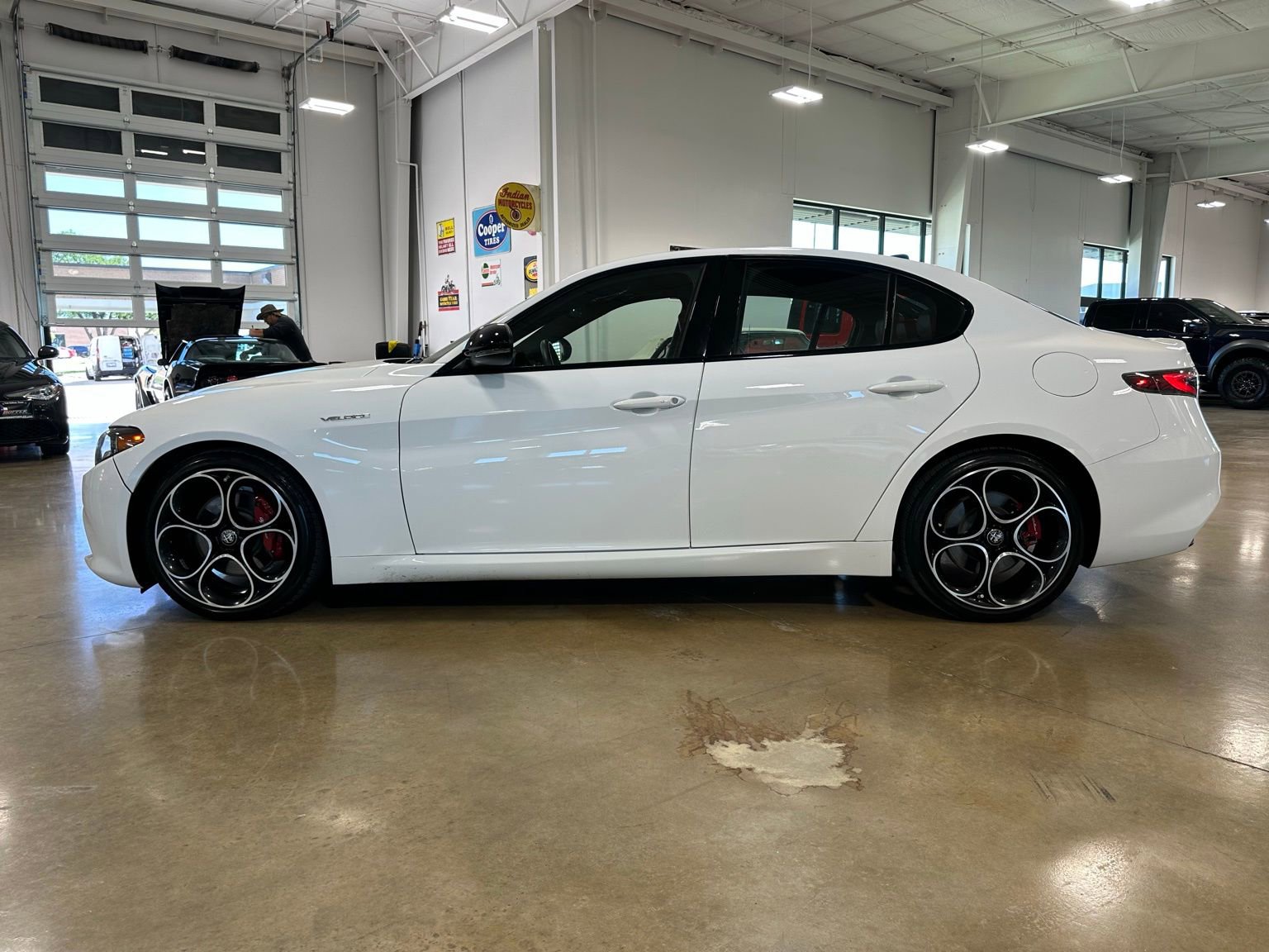 Used 2024 Alfa Romeo Giulia Veloce image 5