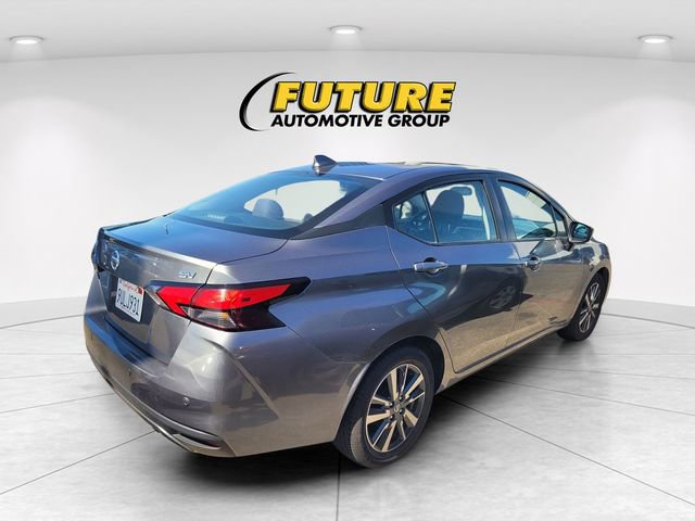 Used 2021 Nissan Versa SV image 3