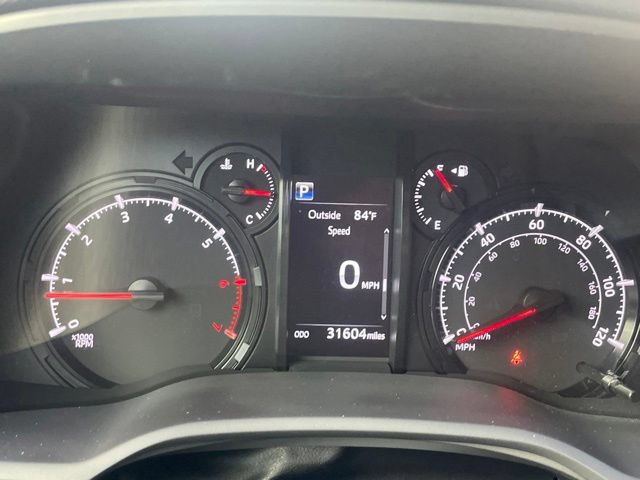 Used 2022 Toyota 4Runner SR5 AWD/4WD image 13