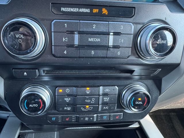 Used 2017 Ford F150 Lariat w/ Equipment Group 502A Luxury image 53