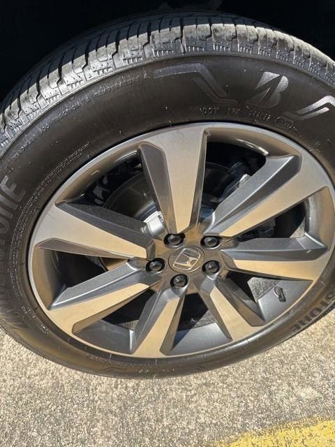 Used 2025 Honda Pilot Elite image 30