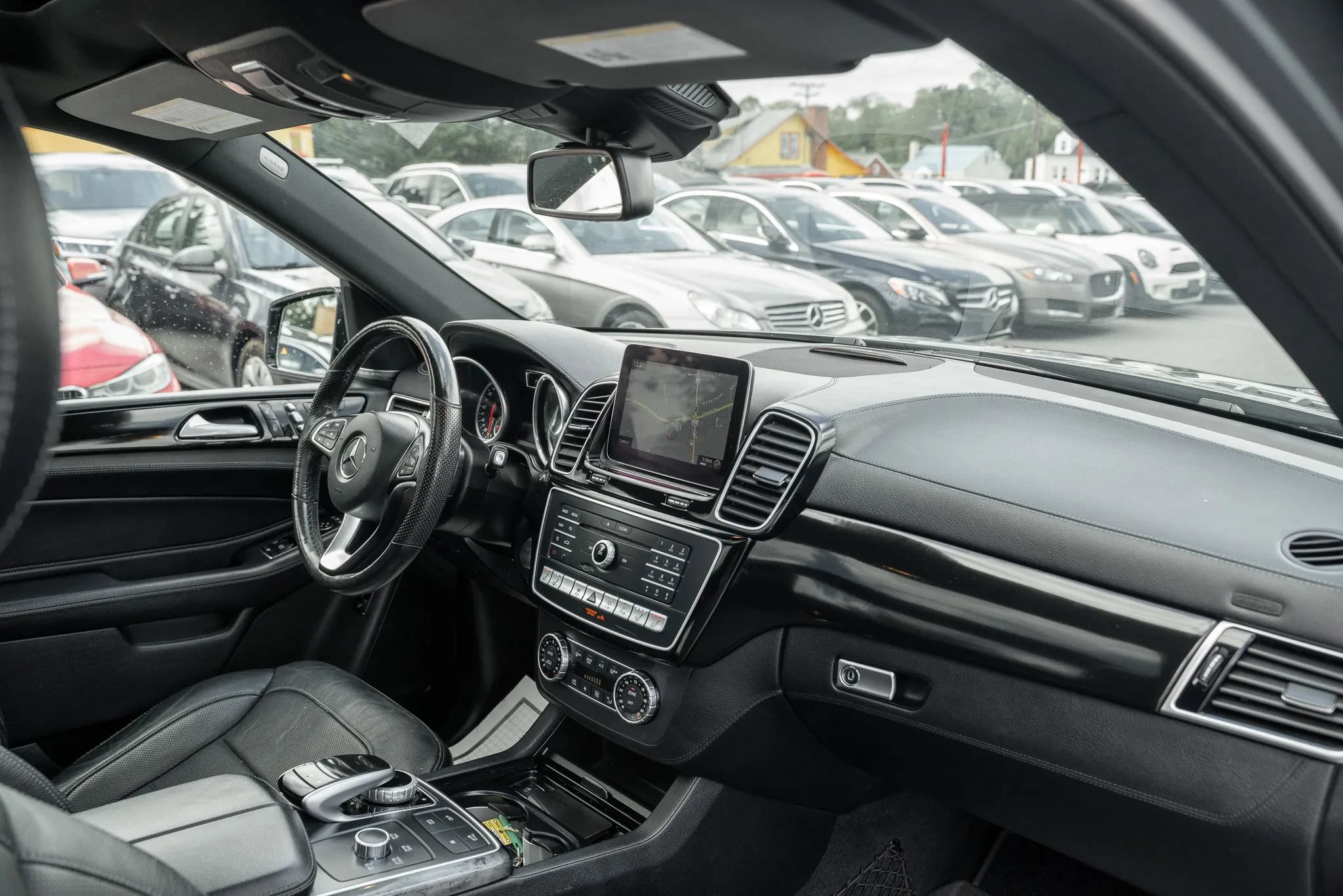 Used 2018 Mercedes-Benz GLE 43 AMG 4MATIC w/ Premium 2 Package image 16
