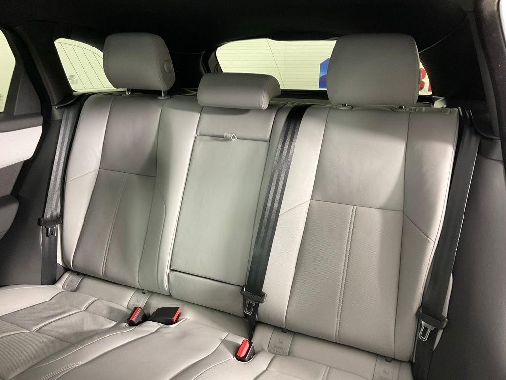 Used 2026 Land Rover Range Rover Velar Dynamic SE image 16