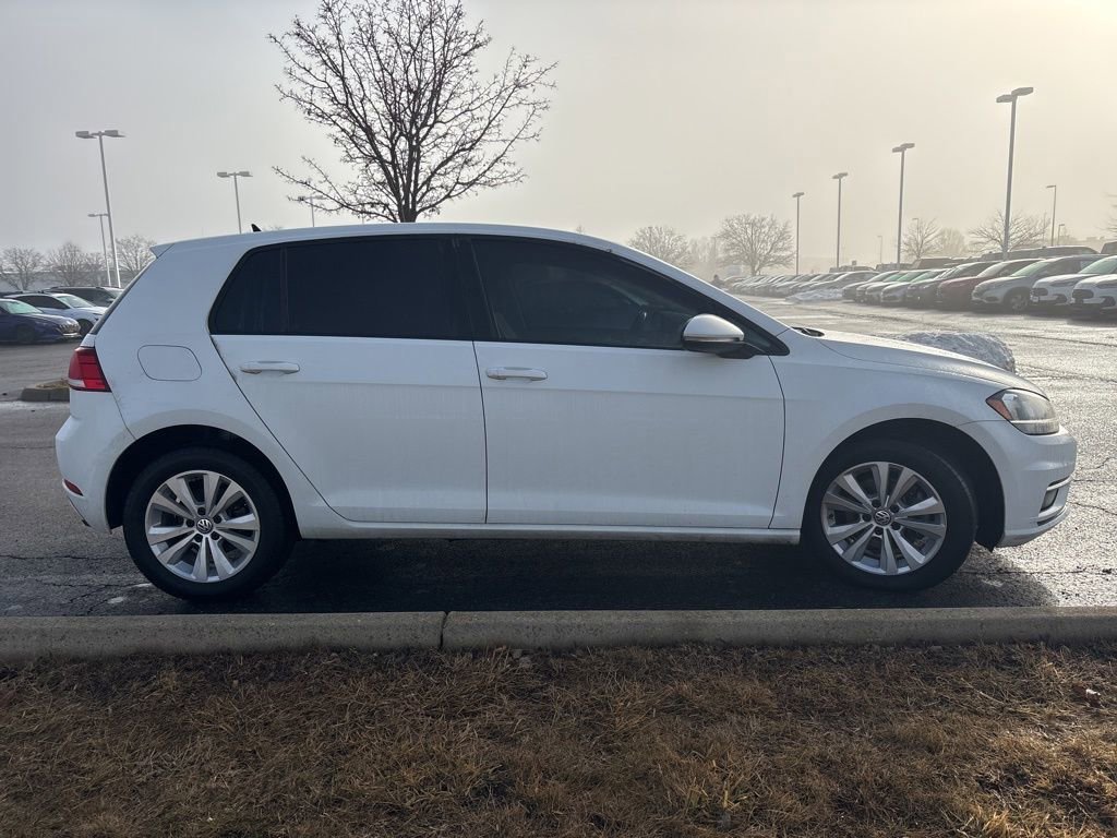 Used 2018 Volkswagen Golf SE image 15