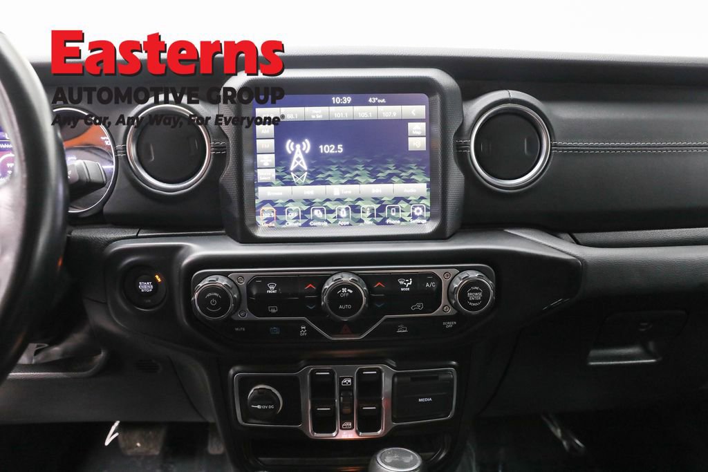 Used 2022 Jeep Wrangler Unlimited Sahara image 12