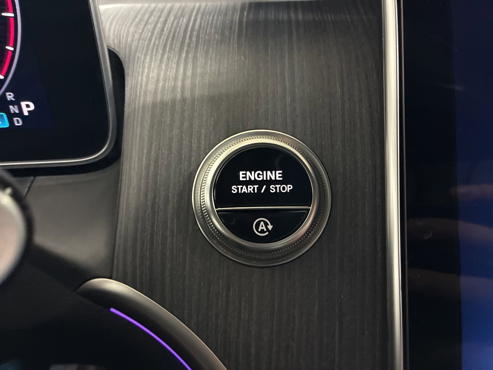 Used 2025 Mercedes-Benz GLC 300 GLC 300 image 16