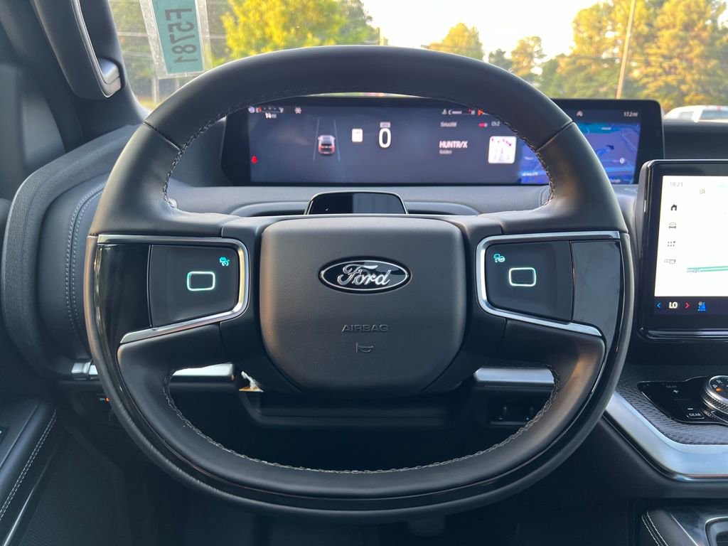 New 2025 Ford Expedition Platinum w/ Stealth Performance Package image 15